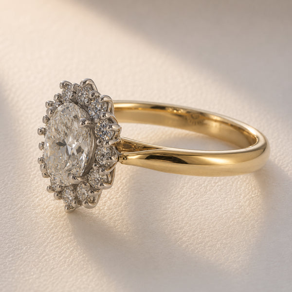 18ct Yellow Gold/Platinum 1.00ct Oval Diamond Cluster Ring 1.00ct