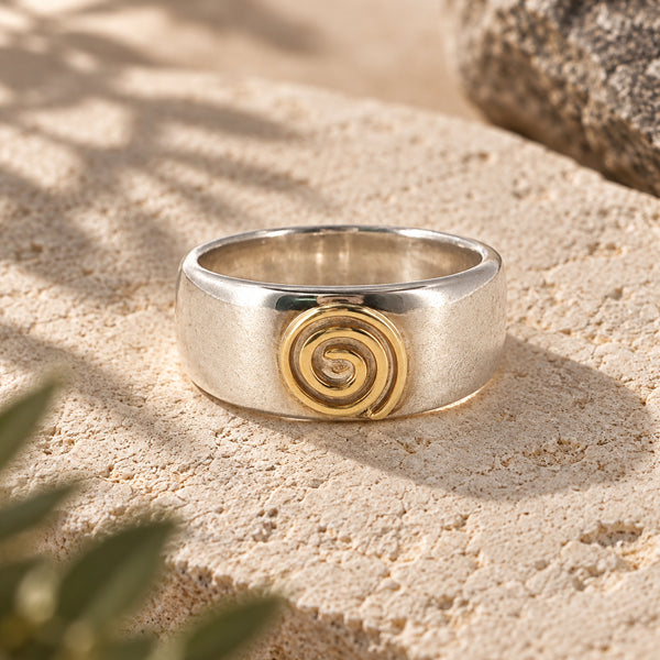 Whenua — Aroha Ring - 9ct Yellow Gold & Stg Silver