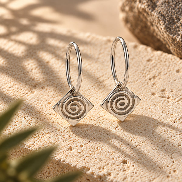 Korutahi Sleeper Earrings – Sterling Silver