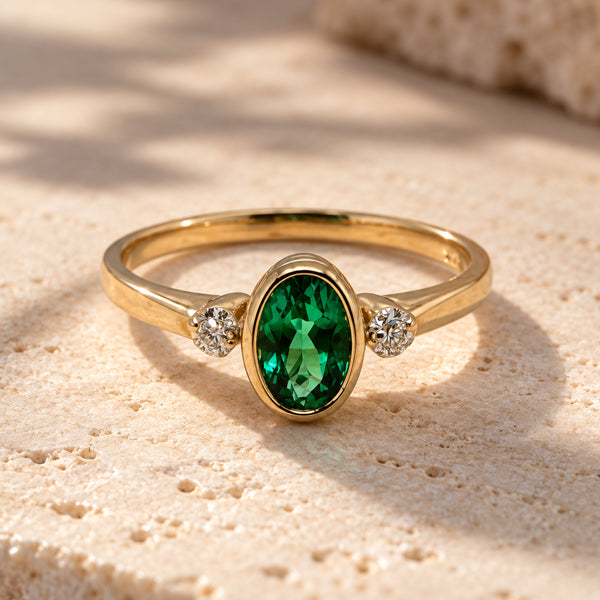 Papillon – 9ct Yellow Gold Lab-Grown Emerald & Diamond Ring