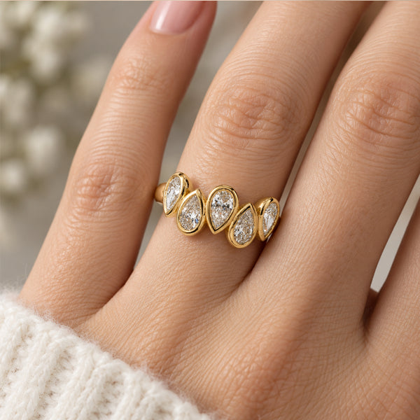 ÉLODIE Pear Diamond Ring – 0.85ct Lab Grown 18ct Yellow Gold