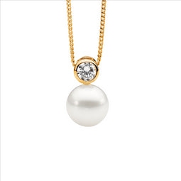 Ellani Yellow Gold Plated Freshwater Pearl Pendant With Cz