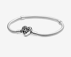 Pandora Moments Silver Bracelet w Family Tree Heart Clasp