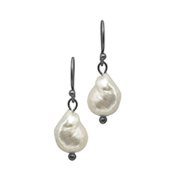 Audrey Hematite Freshwater Pearl Earrings