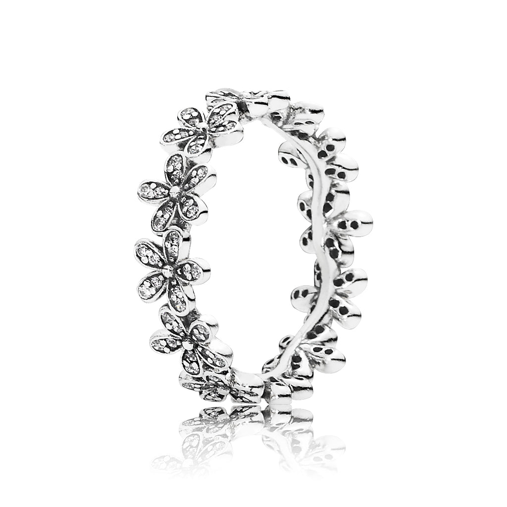 Dazzling Daisy Chain Silver Ring Band