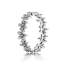 Dazzling Daisy Chain Silver Ring Band