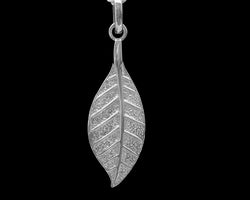 Memento Pohutukawa Leaf Pendant